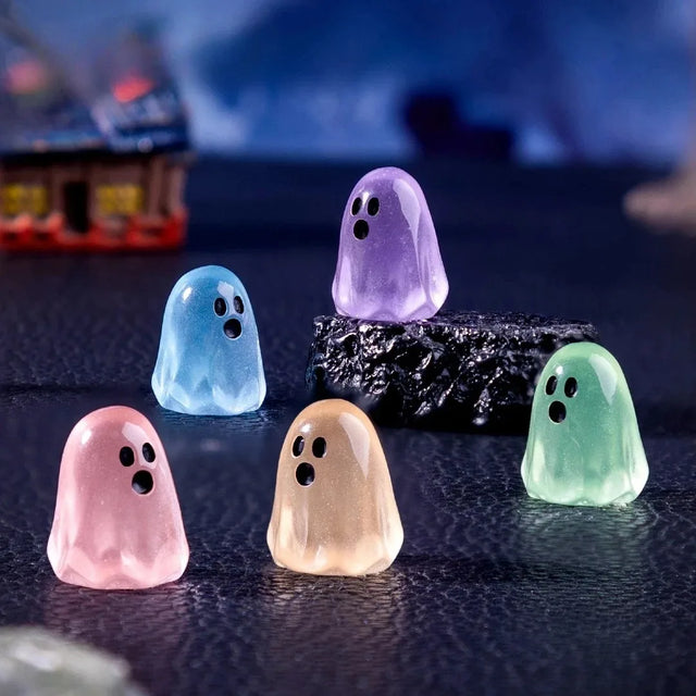 Glow in the dark luminous mini ghost figures Halloween set